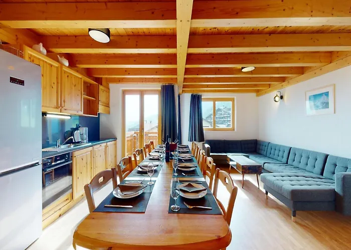 Tasteful With Balcony *