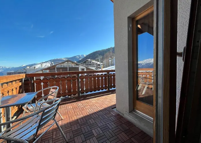 Tasteful With Balcony