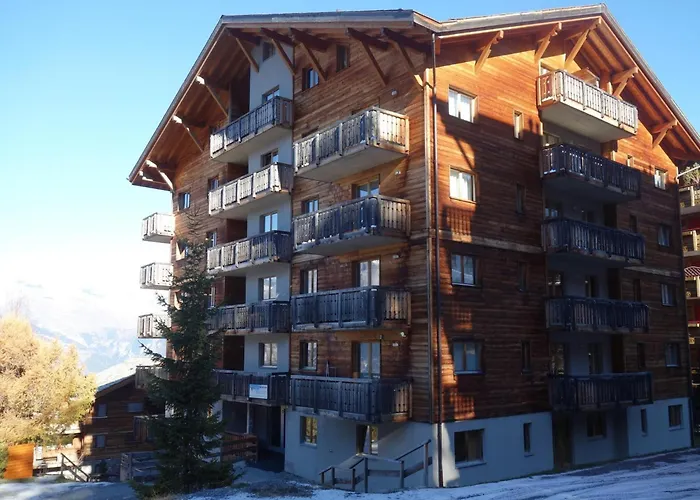 Tasteful With Balcony Апартаменты Нанда